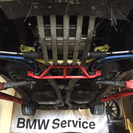Rozperná tyč spodná predná BMW E30 M5