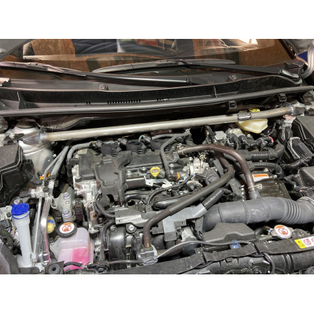 Front strut bar Toyota Yaris 4