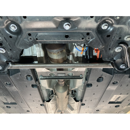 Front lower strut bar Toyota Yaris 4