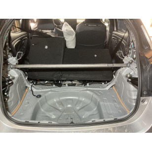 Zadná vrchná rozpera Yaris 4