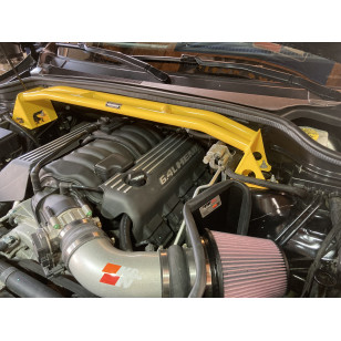 Front strut bar Jeep...